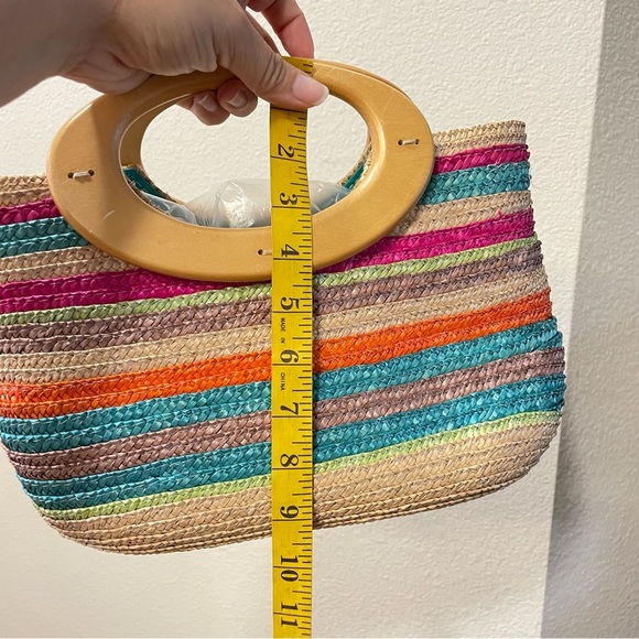 MULTICOLOR STRIPED SMALL STRUCTURED STRAW SUMMER PURSE - Picture 7 of 8